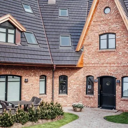 Feskerhues, Santa Maria *